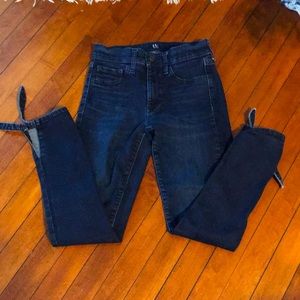 GAP Ankle Tie Favorite Jegging